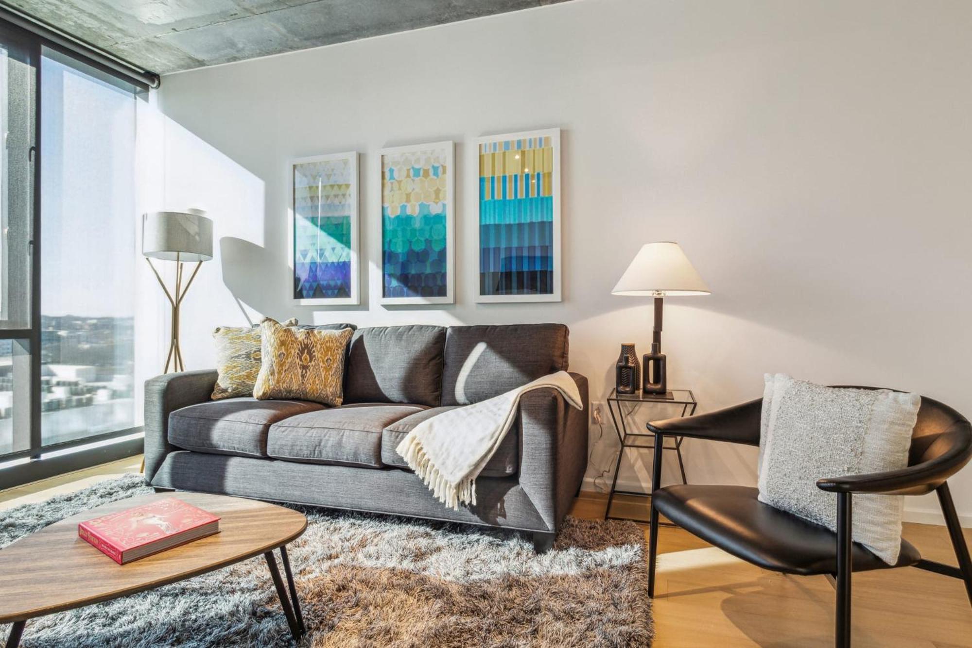 Contemporary City Living Apartments In 내슈빌 외부 사진